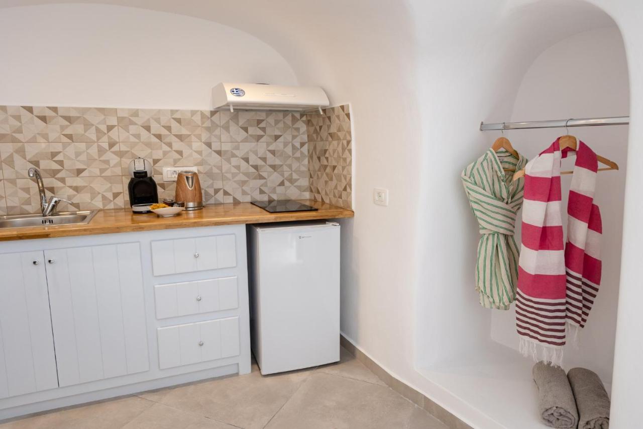 Sunborn Oia Suites Экстерьер фото